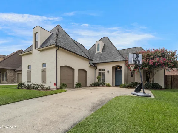 102 Hennessy Dr, Lafayette, LA 70508