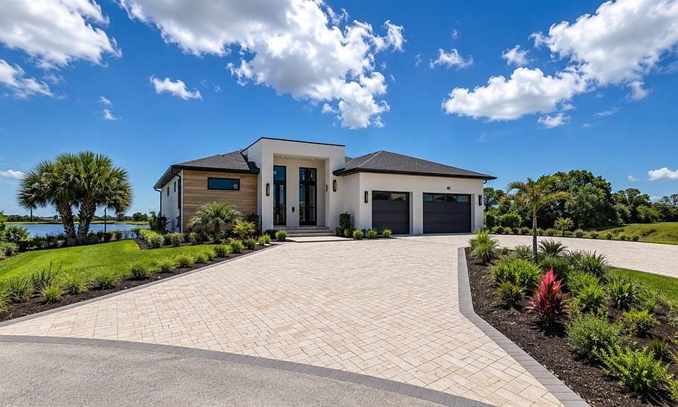 1st image of 44 Sunflower Dr