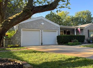 1102 E Linwood Dr, Springfield, MO 65807