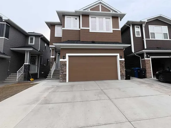 144 E Red Embers Sq NE, Calgary, AB T3N 0X8