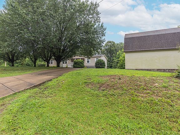 3rd image of 3895 Old Stewart Rd