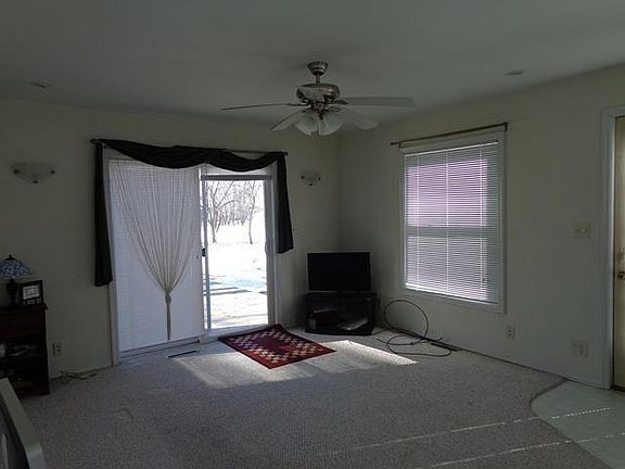 3rd image of 9610 W 93rd Ave