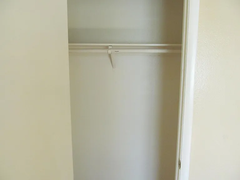 537 Longtree Ave — Photo 17