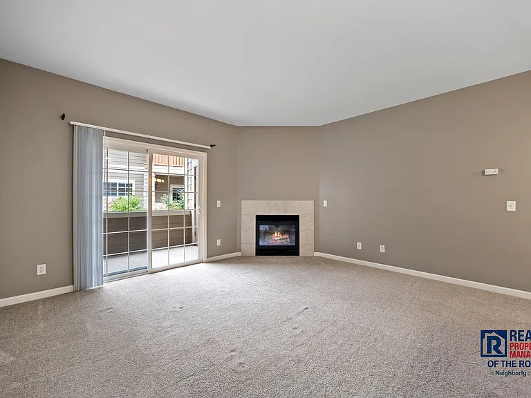 1280 Lake Cir #11C — Photo 6