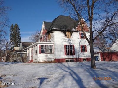 902 N Park St, Watertown, SD, 57201