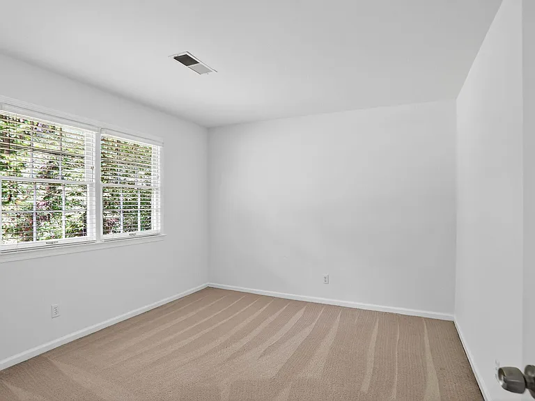 447 Cove Dr NE — Photo 14
