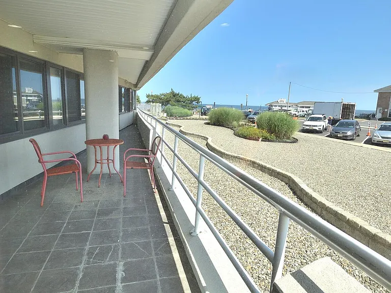 525 Ocean Blvd #106 — Photo 26