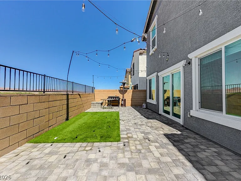 386 Larksong Ave — Photo 24
