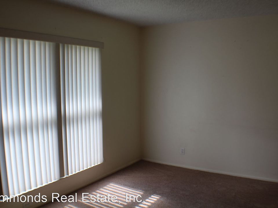 1st image of 225 Beverly Dr