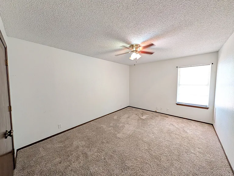 7323 S Canton Ave — Photo 7