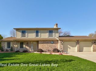 6274 Paddock Ln, Saginaw, MI