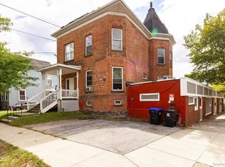 89 Market St FLOOR 2, Poughkeepsie, NY 12601