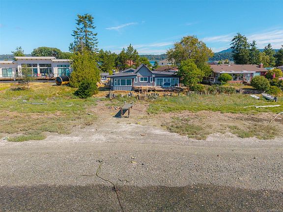 3rd image of 5492 Deep Bay Dr