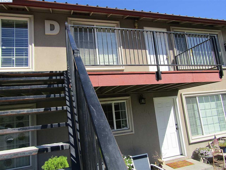 1st image of 526 S 40th Ave #D