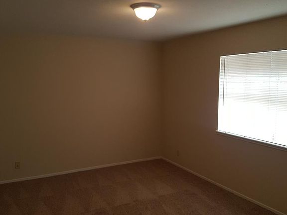 5th image of 1529 Kentfield Ave
