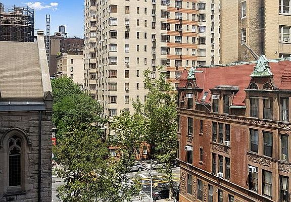 5th image of 2373 Broadway APT 529