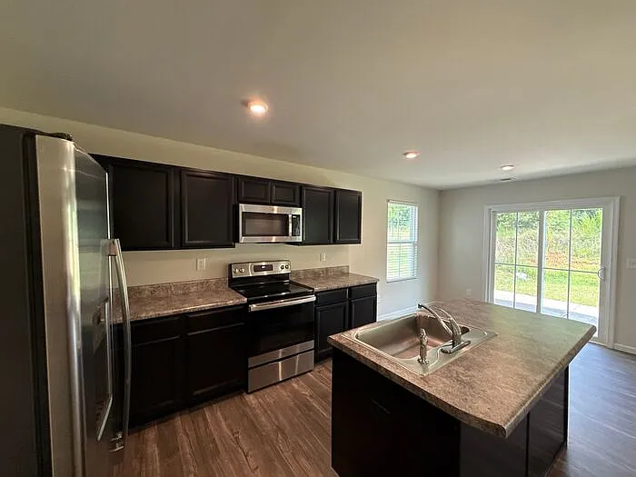 4208 Bowline Dr — Photo 8