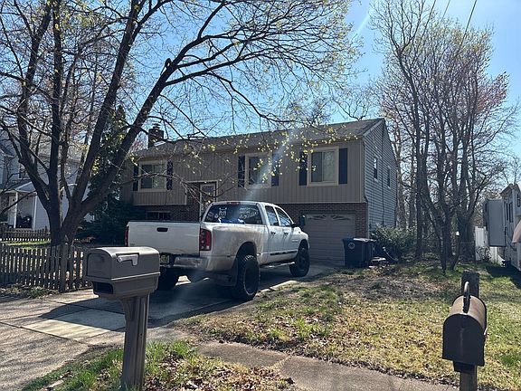 5th image of 511 Spruce Ave