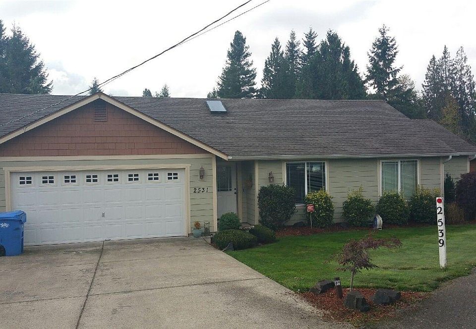2nd image of 2531 Blooms Ct SW