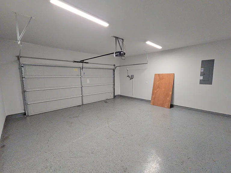 9227 Dearborn Knoll Dr — Photo 35