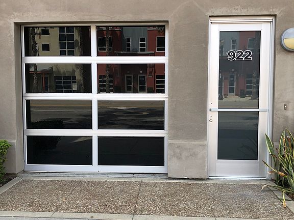 2nd image of 922 E Santa Ana Blvd