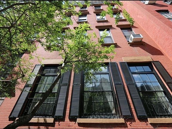 5th image of 49 Jane St APT 5E