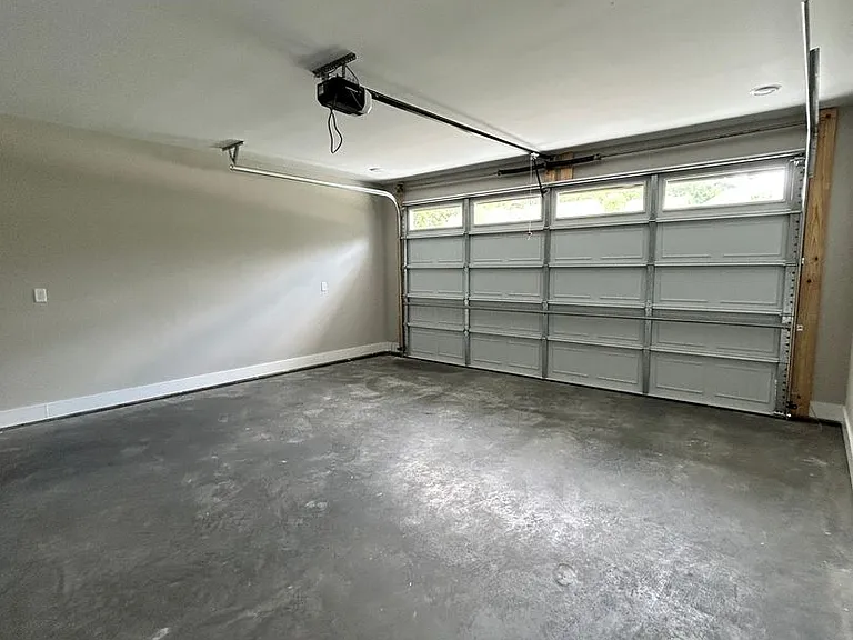 119 Gentry Rd — Photo 17