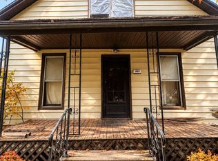 303 N Spruce St, Creston, IA 50801
