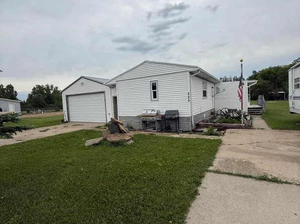 525 Stadler St, Turtle Lake, ND 58575
