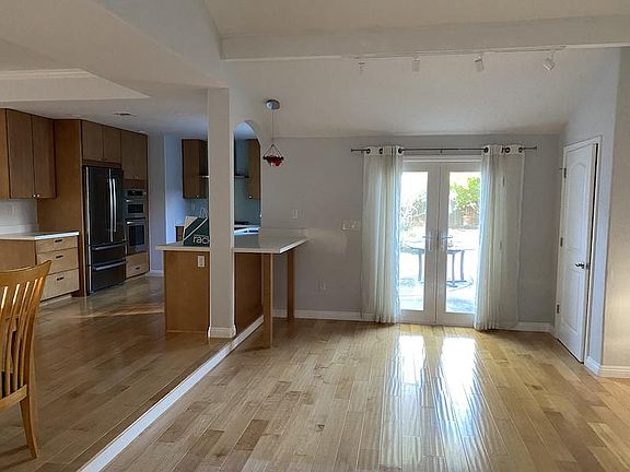 5th image of 22153 Wallace Dr