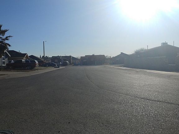 4th image of 408 Valle Liso Ln