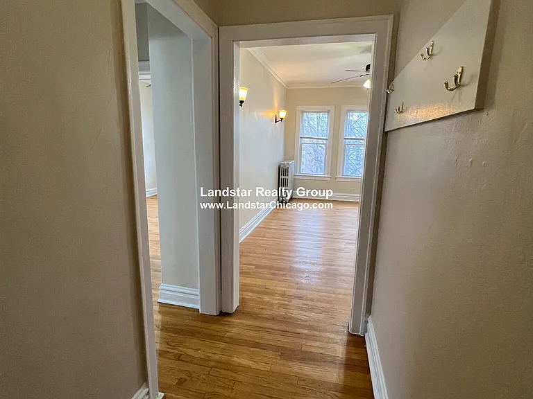 4937 N Whipple St #2W — Photo 16