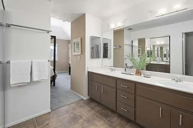 691 Pointe Pacific Dr #1 — Photo 19