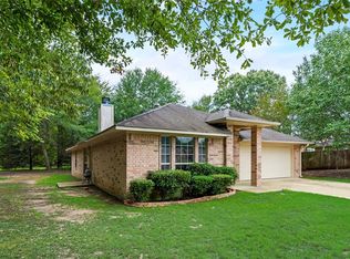 366 River Oaks Ln, Canton, TX 75103