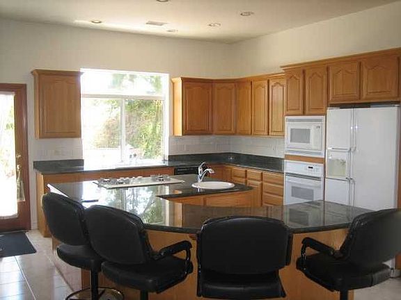 3rd image of 11931 Lila Hill Ln