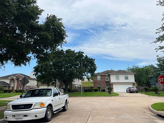 5th image of 7522 Winterview Dr