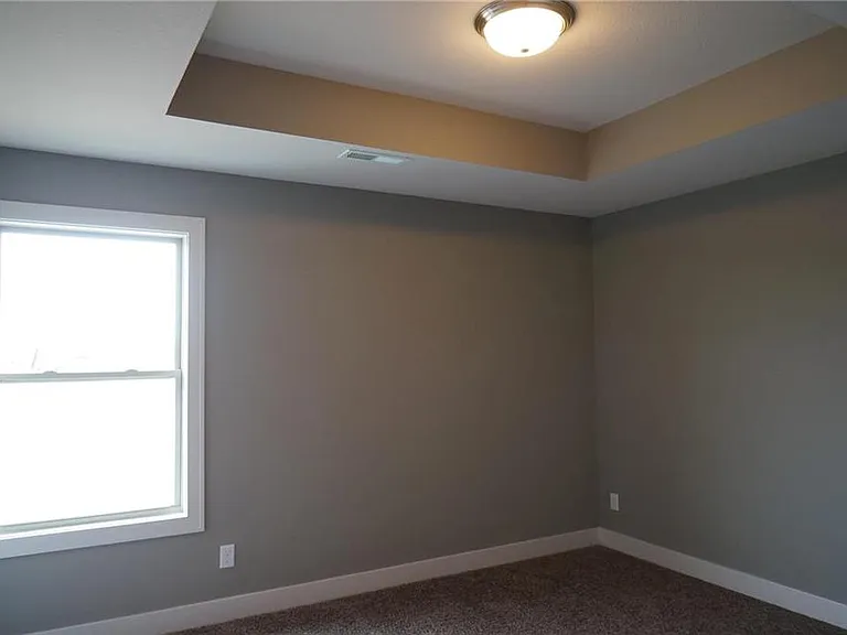 1820 SW Blackstone Pl — Photo 11