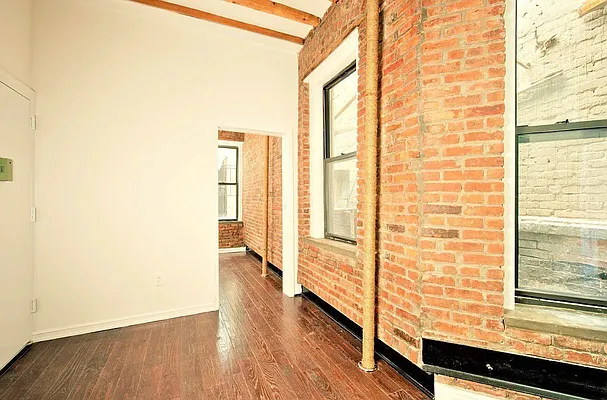 Rented by Triumph Property Group | media 10