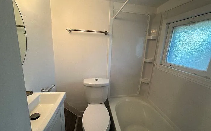 1079 E 68th St #2 — Photo 10