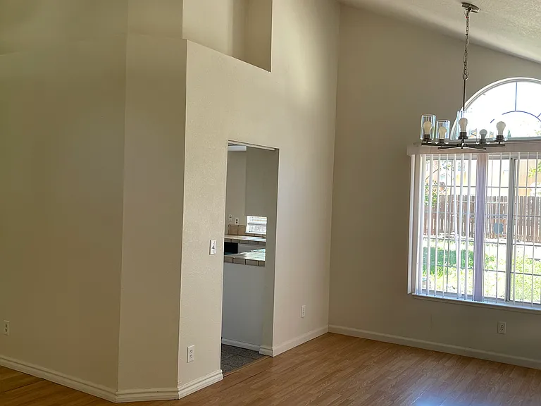 8795 Deer Creek Cir — Photo 19
