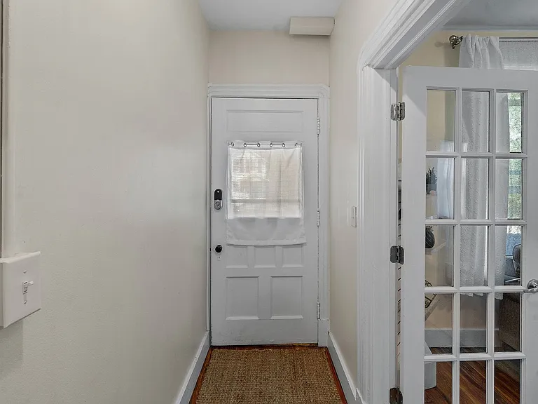 8 Main St — Photo 21