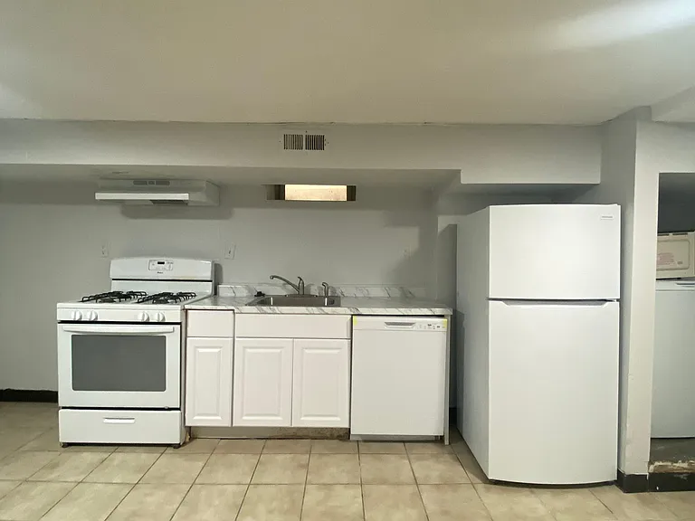 3206 Winter St — Photo 5