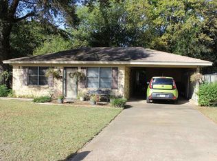 311 Taylor St, Gladewater, TX 75647
