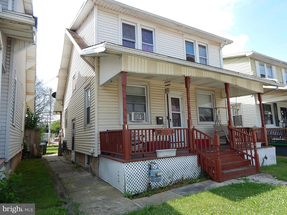 1st image of 928 E Princess St
