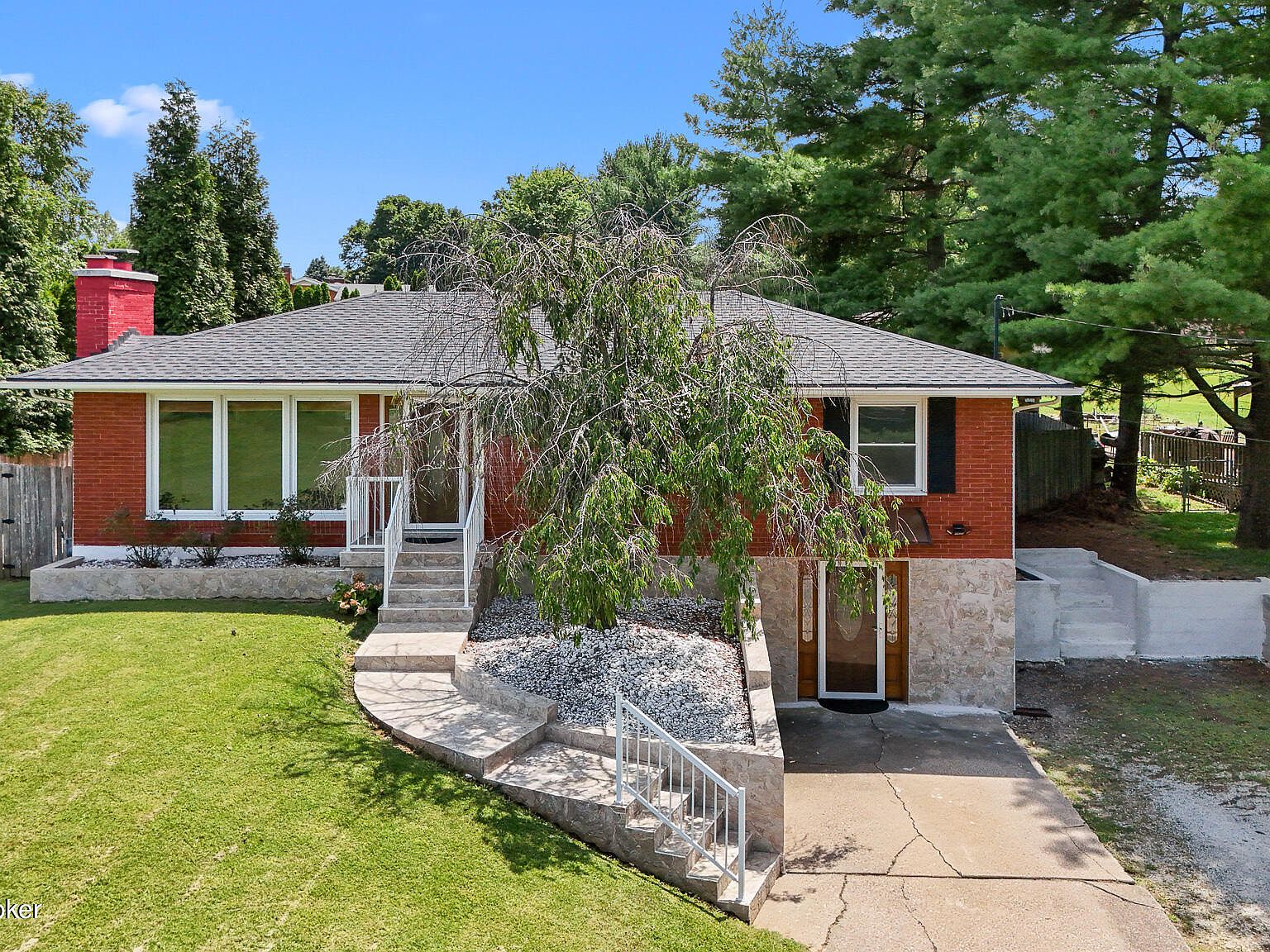 6712 Fegenbush Ln, Louisville, KY 40228 | Zillow