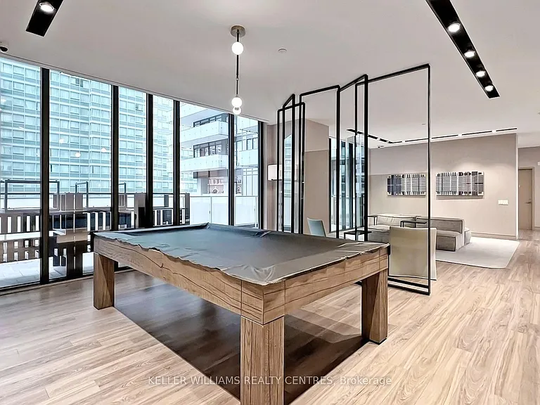25 Richmond St E #704 — Photo 48