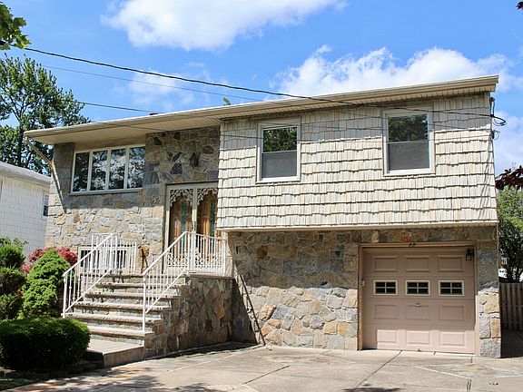2nd image of 88 Brookfield Ave