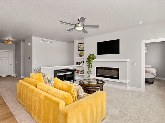 3rd image of 710 SE 69th St