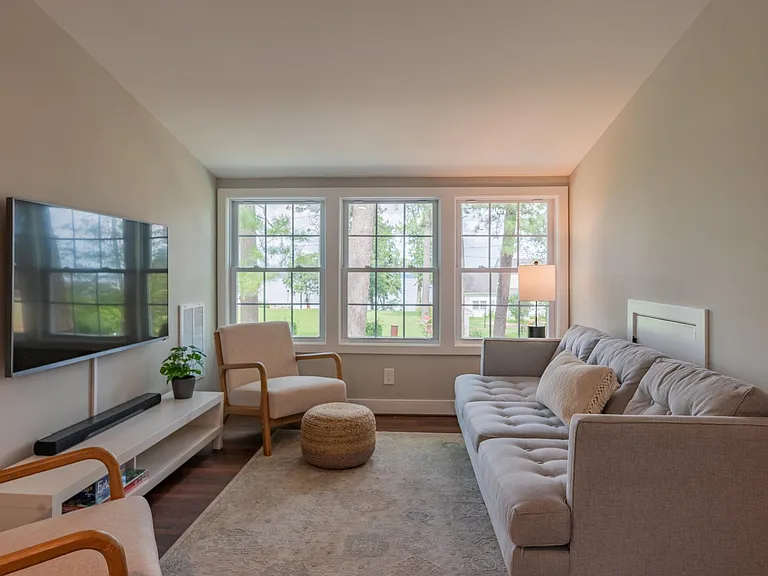 10137 Sycamore Landing Rd — Photo 16