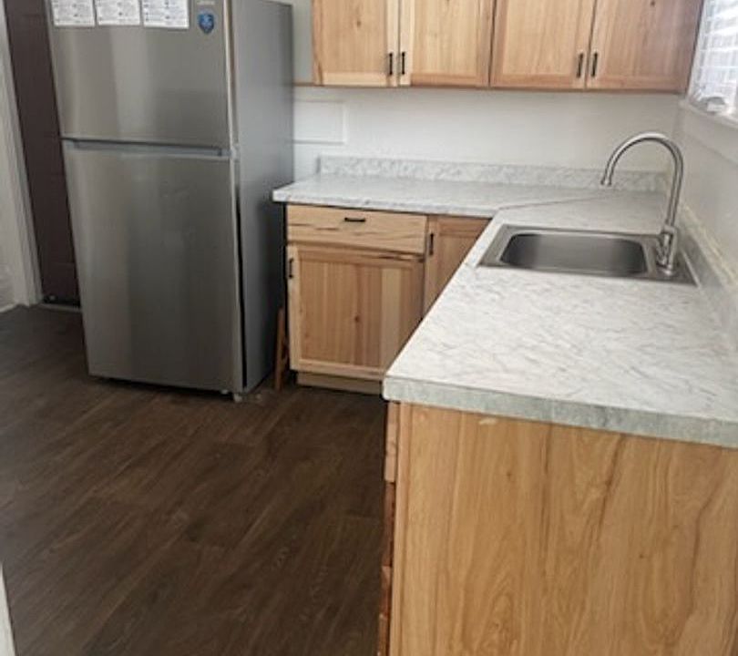1st image of 2515-2517 Midland Ave